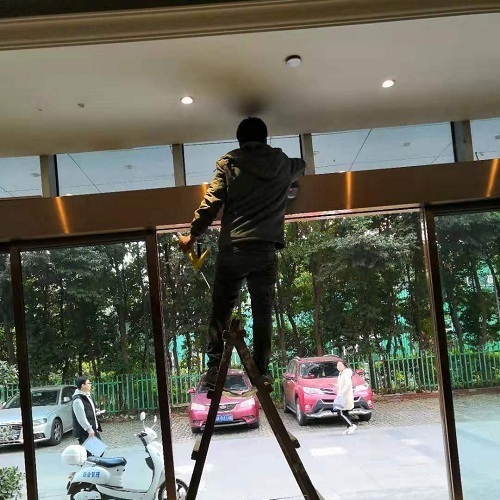 酒店自動門案例，成都酒店感應(yīng)自動門案例