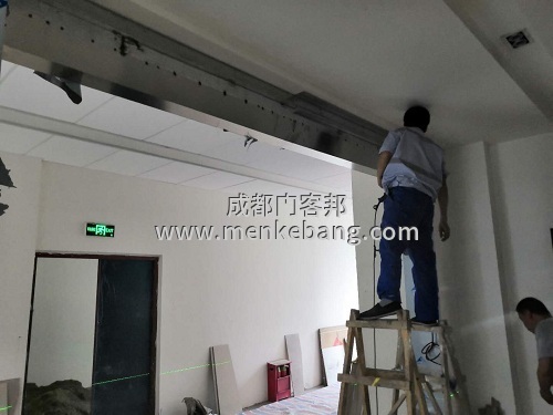 龍泉自動(dòng)門定做,龍泉感應(yīng)玻璃自動(dòng)門