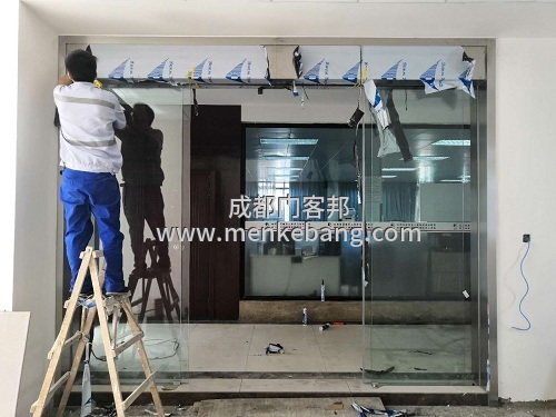 感應(yīng)玻璃自動(dòng)門,龍泉玻璃門自動(dòng)門安裝定制廠家案例