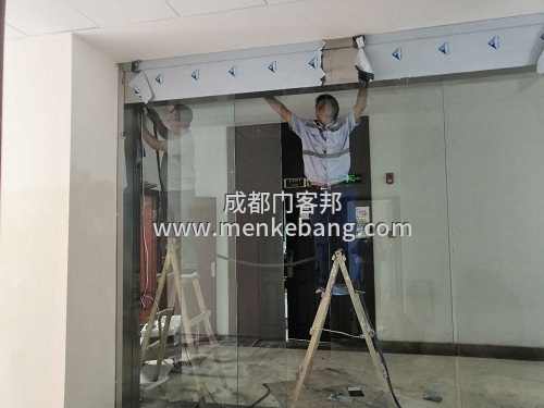 龍泉自動(dòng)門定做,龍泉感應(yīng)玻璃自動(dòng)門,龍泉玻璃門自動(dòng)門安裝定制廠家案例