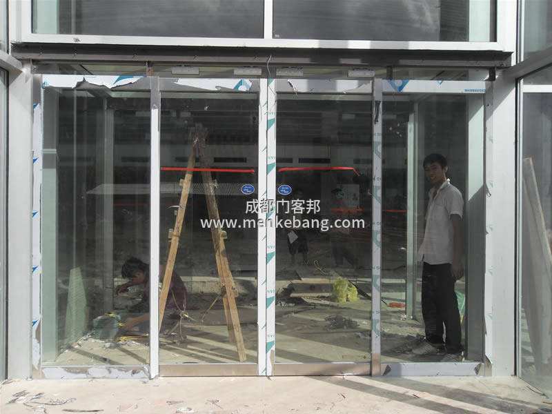 成都自動(dòng)門上門安裝,自動(dòng)門安裝維修上門服務(wù)