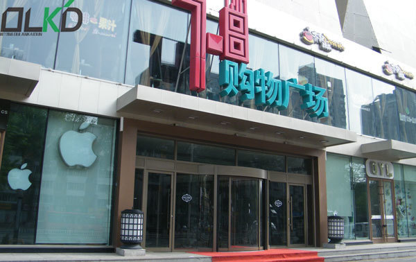 為什么現(xiàn)代建筑選用旋轉(zhuǎn)門？