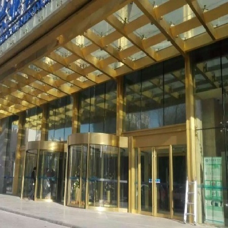 成都銀行兩翼自動(dòng)旋轉(zhuǎn)門工程