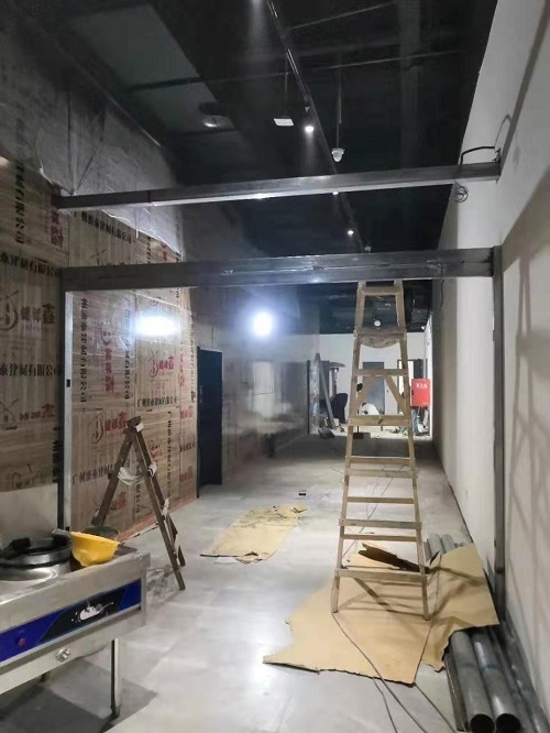 負(fù)一樓門禁自動門案例